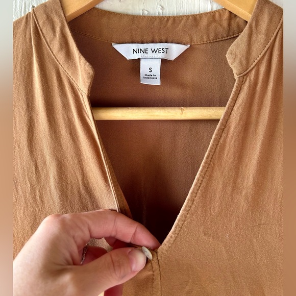 Nine West Ruffled Tiered Sleeveless Dress size S Drop-Waist with Button Accent - Picture 4 of 10